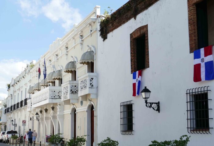 In Cutupú, a small town in the northern province of the Dominican Republic, Canadians Joan Tinkess and Mary Tiner developed a system of savings and credit associations that helped families improve their lives. John Graham met Joan while posted at the Canadian Embassy in the Dominican Republic in Santo Domingo (pictured). Photo: Falco from Pixabay