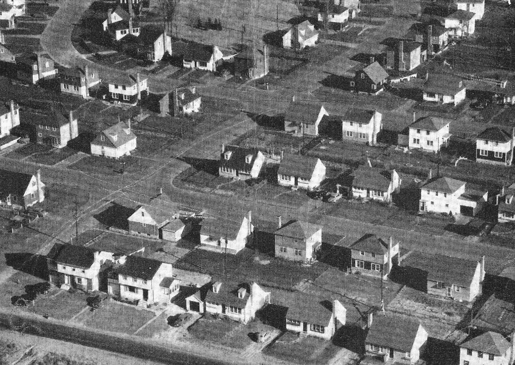 An aerial view of a burgeoning Manor Park in the 1950s. Our (Sharleen's!) best guess is that today's Anthony Vincent Park is top left centre, followed by (in descending order) Bedford Cres. intersecting Farnham Cres. followed by Dunvegan Rd.and a strip of Birch Ave. at the very bottom. Photo from Canada Yearbook