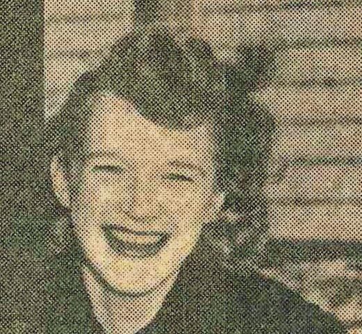 Replacing the Malakoff Ave. signs in preparation for ones bearing the new name of St. Laurent in 1951 is just one of the many tasks that preoccupied early Manor Park residents.Journal photo provided by Capital Press